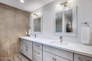 Photo #3: 6772910 Listing