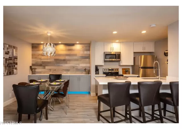 MLS: 6773165 Condo For Sale