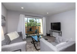 Photo #4: 6773165 Listing 