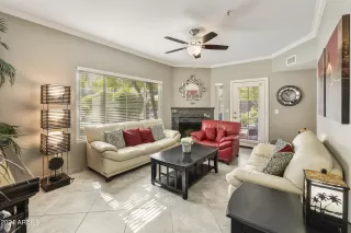 Photo #5: 6773351 Listing