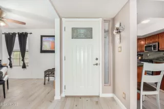 Photo #6: 6773400 Listing 