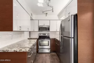 Photo #4: 6773422 Listing