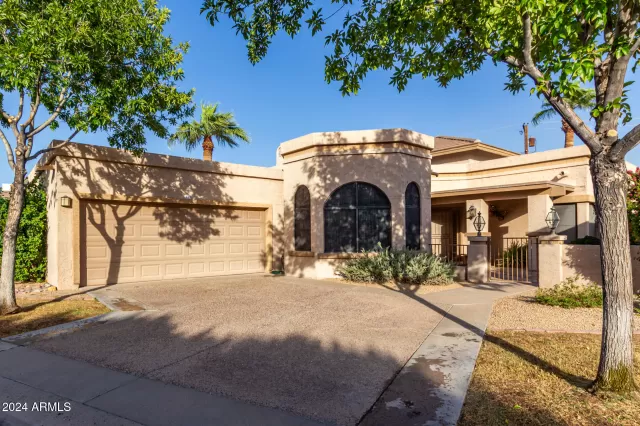 MLS: 6773444 Condo For Sale