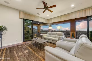 Photo #6: 6773564 Listing