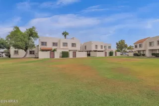 Photo #1: 6773666 Listing 