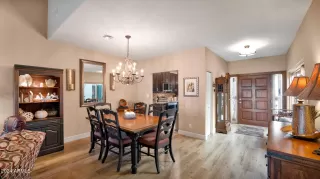 Photo #5: 6773719 Listing 