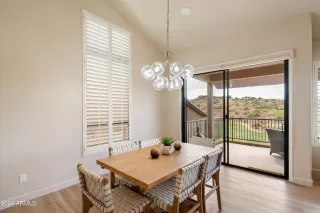 Photo #5: 6773766 Listing