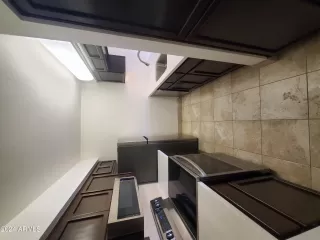 Photo #1: 6774165 Listing