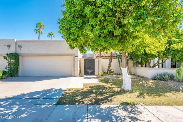 MLS: 6774169 Condo For Sale