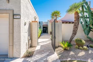 Photo #5: 6774169 Listing