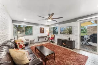 Photo #3: 6774305 Listing