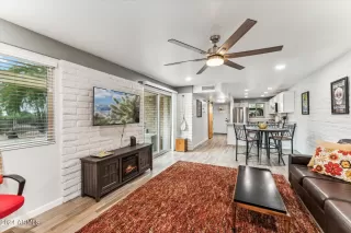 Photo #4: 6774305 Listing