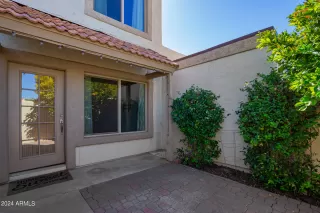 Photo #6: 6774306 Listing