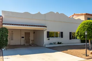 Photo #3: 6774382 Listing