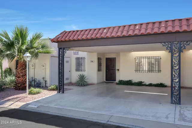 MLS: 6774432 Condo For Sale