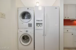 Photo #4: 6774432 Listing