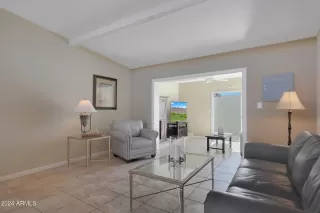 Photo #6: 6774432 Listing