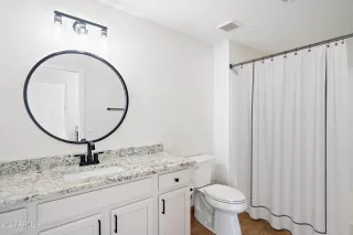 Photo #4: 6775150 Listing