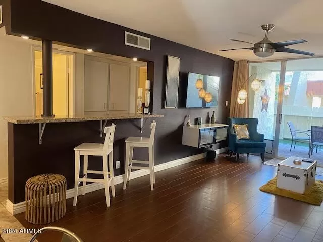 MLS: 6775434 Condo For Sale