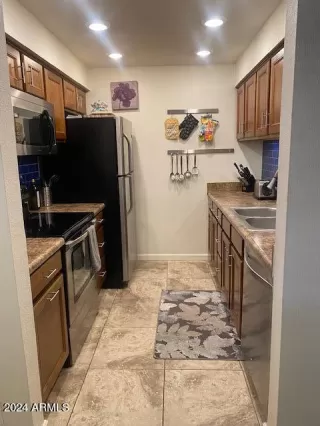 Photo #2: 6775434 Listing