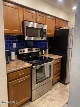 Photo #3: 6775434 Listing