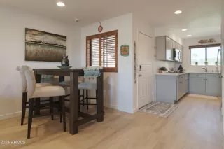 Photo #3: 6775522 Listing