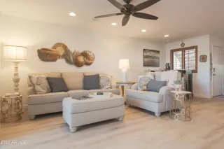 Photo #6: 6775522 Listing