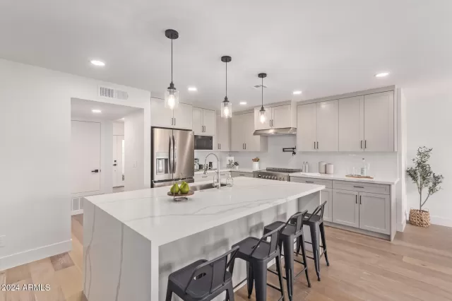 MLS: 6775626 Condo For Sale