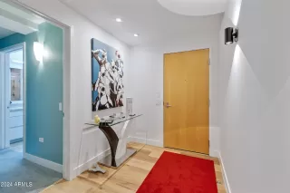 Photo #2: 6775711 Listing