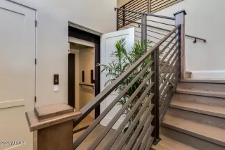 Photo #2: 6775770 Listing