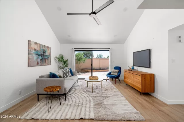 MLS: 6775988 Condo For Sale