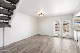 Photo #6: 6776127 Listing 