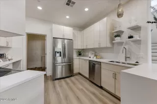 Photo #5: 6776523 Listing 