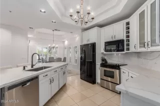 Photo #4: 6776536 Listing