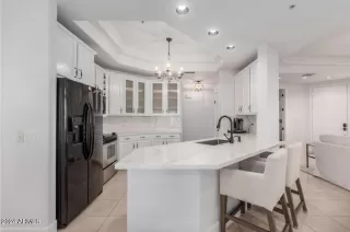 Photo #5: 6776536 Listing