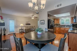 Photo #2: 6776729 Listing