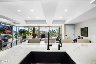 Photo #6: 6776733 Listing