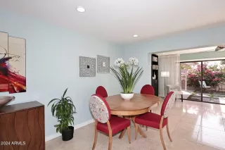 Photo #5: 6777379 Listing