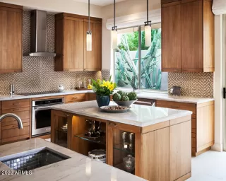 Photo #1: 6777548 Listing