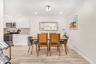 Photo #6: 6777686 Listing