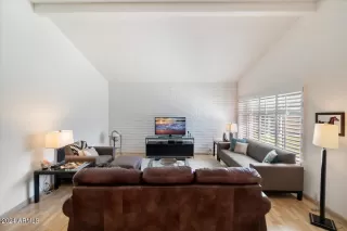 Photo #2: 6777707 Listing 