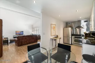 Photo #4: 6777707 Listing 