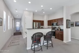 Photo #2: 6778262 Listing