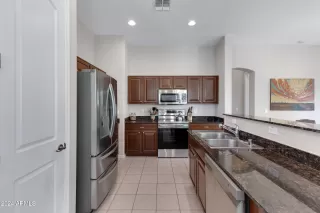 Photo #4: 6778262 Listing