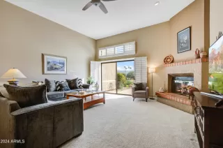 Photo #4: 6778329 Listing
