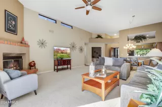 Photo #5: 6778329 Listing