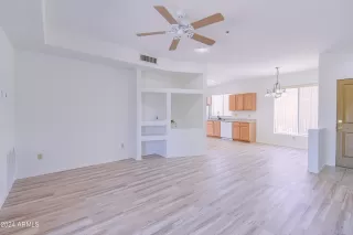 Photo #5: 6778609 Listing