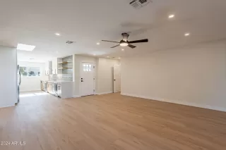 Photo #5: 6778849 Listing