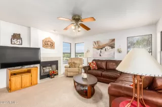 Photo #3: 6779092 Listing