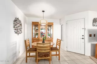 Photo #5: 6779092 Listing